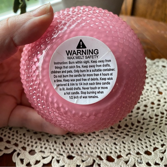 NEW! Elegant Pink Glass Trinket Box with Gold Accents Candle - Picture 3 of 6